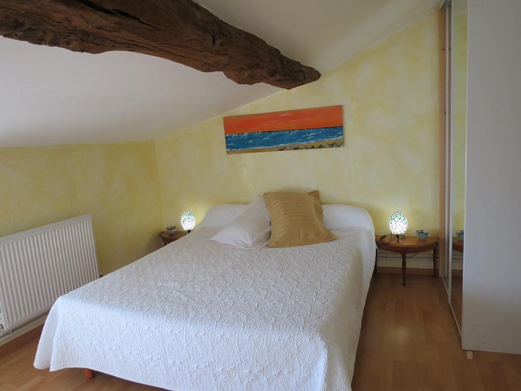 Bed and Breakfast L'Aubinoise à Saint-Aubin-la-Plaine Chambre photo